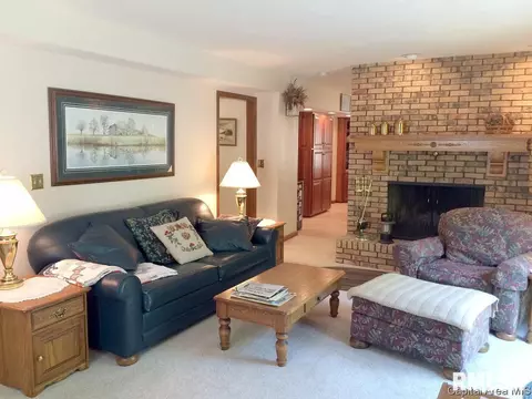607 E 2650 North Rd, Rochester, IL 62563 photo 15
