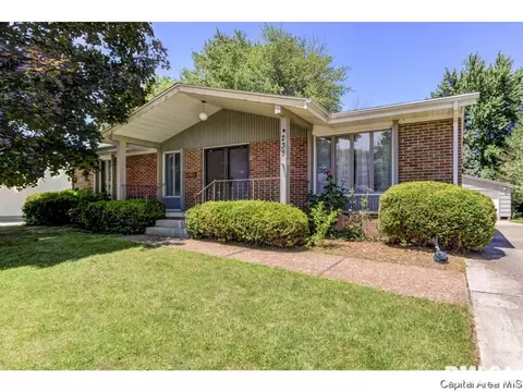 235 Nottingham Rd, Springfield, IL 62704 photo 1