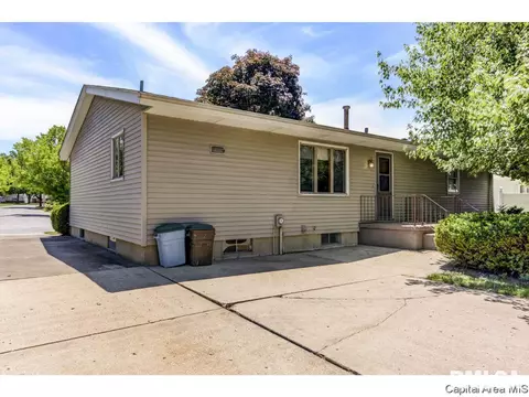 235 Nottingham Rd, Springfield, IL 62704 photo 6