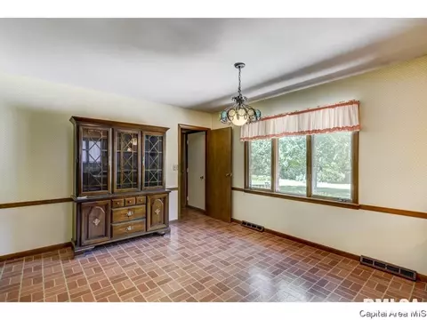 235 Nottingham Rd, Springfield, IL 62704 photo 17