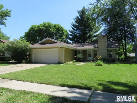 204 Glasgow Dr, Springfield, IL 62702 photo 1