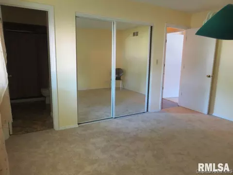 204 Glasgow Dr, Springfield, IL 62702 photo 26