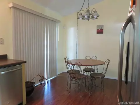 204 Glasgow Dr, Springfield, IL 62702 photo 11