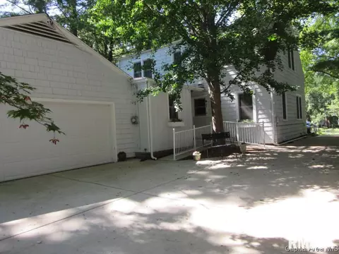 4 Hackberry Ln, Springfield, IL 62704 photo 2