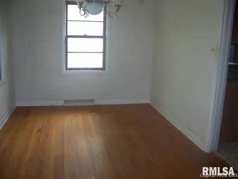 1935 S Park Ave, Springfield, IL 62704 photo 3