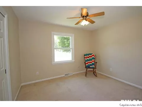 413 Barons Rd, Springfield, IL 62704 photo 17