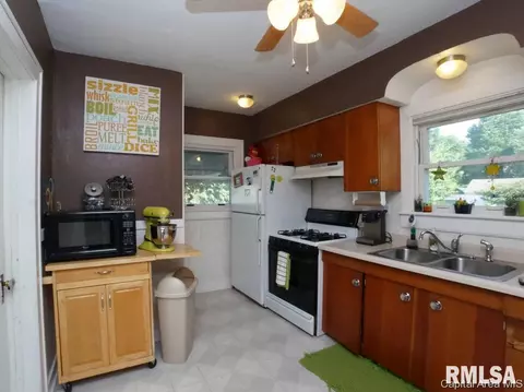 2401 S 7th St, Springfield, IL 62703 photo 18
