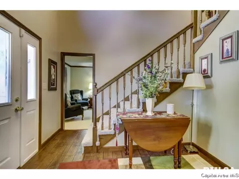 1716 Windycrest Dr, Springfield, IL 62704 photo 2