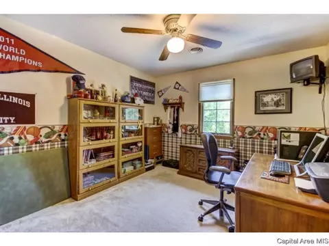 1716 Windycrest Dr, Springfield, IL 62704 photo 7