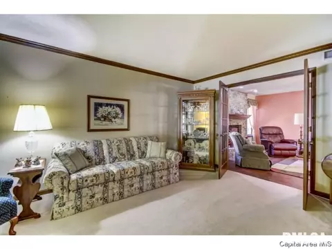 1716 Windycrest Dr, Springfield, IL 62704 photo 4
