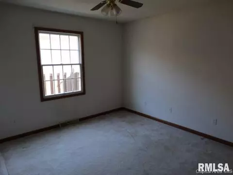 2810 Cronin Dr, Springfield, IL 62711 photo 4
