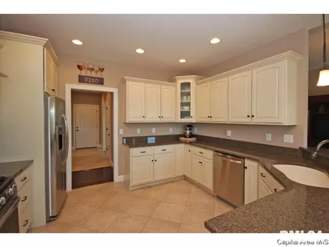 2701 Drennan Pl, Springfield, IL 62711 photo 9