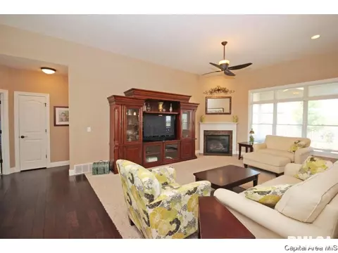 2701 Drennan Pl, Springfield, IL 62711 photo 4