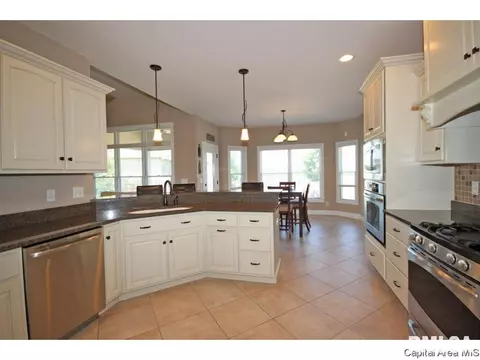 2701 Drennan Pl, Springfield, IL 62711 photo 7