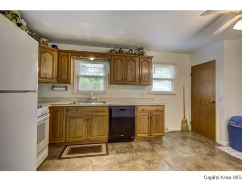 2560 Sandgate Rd, Springfield, IL 62702 photo 7