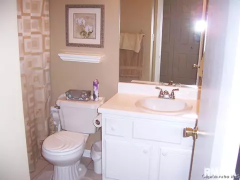 1209 Wickford, Springfield, IL 62704 photo 5