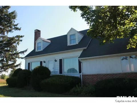 2221 140th Street St, Cameron, IL 61423 photo 2