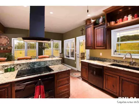 6551 600th, Colchester, IL 62326 photo 8