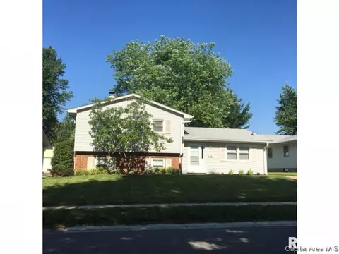2905 Arlington Dr, Springfield, IL 62704 photo 1