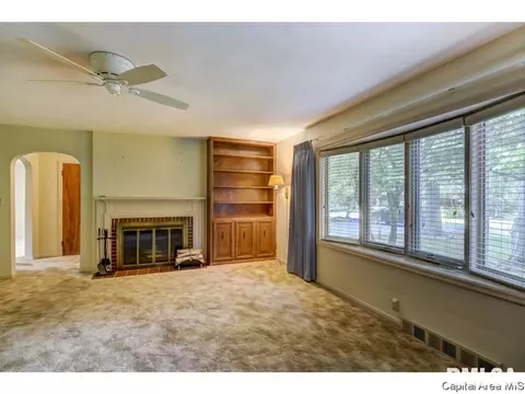 2130 Cardinal Dr, Springfield, IL 62704 photo 6