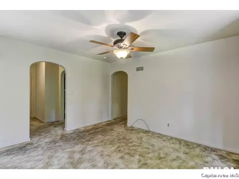 2130 Cardinal Dr, Springfield, IL 62704 photo 8