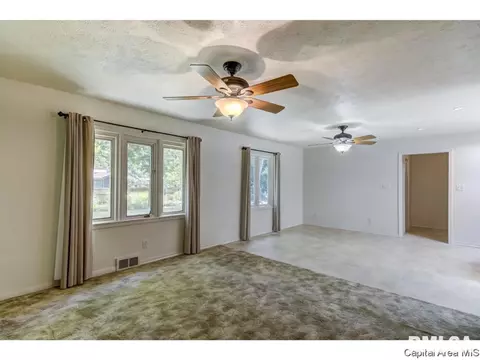 2130 Cardinal Dr, Springfield, IL 62704 photo 10