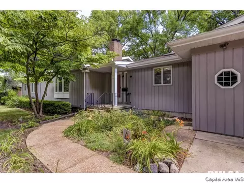 2130 Cardinal Dr, Springfield, IL 62704 photo 2