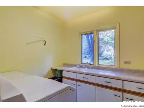 2130 Cardinal Dr, Springfield, IL 62704 photo 17