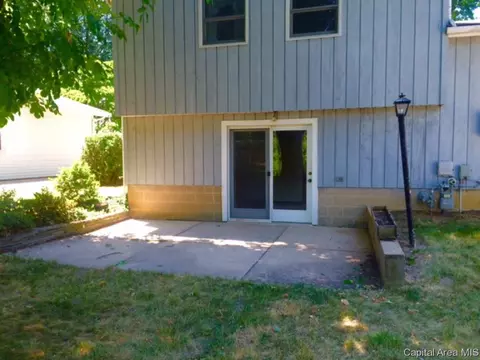 2129 Warwick, Springfield, IL 62704 photo 10