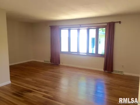 2129 Warwick, Springfield, IL 62704 photo 2