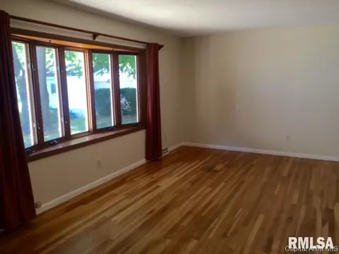 2129 Warwick, Springfield, IL 62704 photo 3