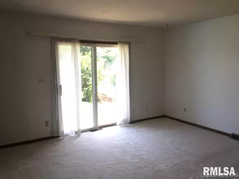 2512 Manchester, Springfield, IL 62704 photo 17