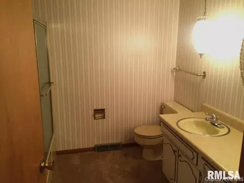 2512 Manchester, Springfield, IL 62704 photo 24
