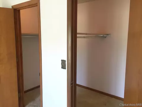 2512 Manchester, Springfield, IL 62704 photo 18