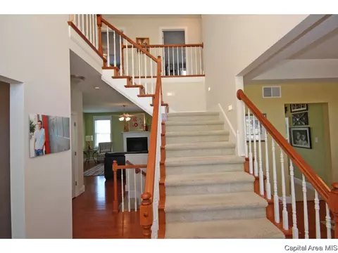 2000 Stonehaven, Chatham, IL 62629 photo 2