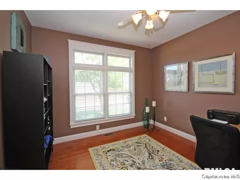 2000 Stonehaven, Chatham, IL 62629 photo 25