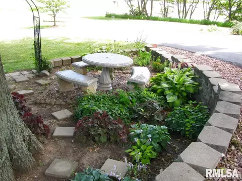8025 W Outer Rd, Sherman, IL 62684 photo 22