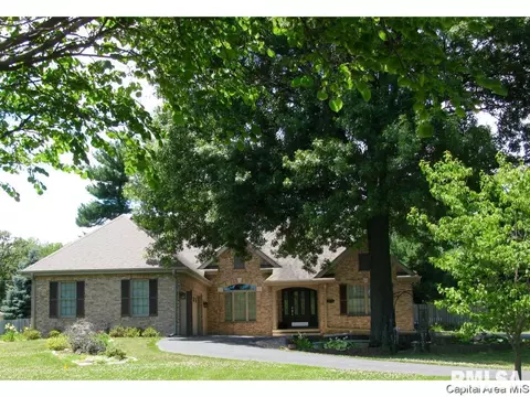 8025 W Outer Rd, Sherman, IL 62684 photo 1