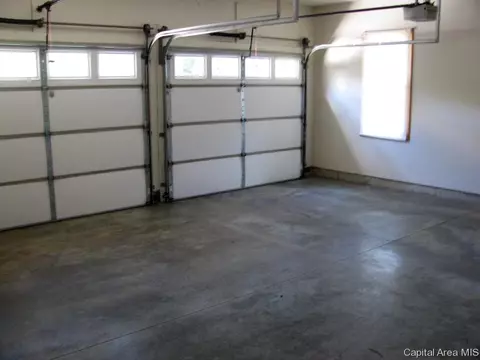 8025 W Outer Rd, Sherman, IL 62684 photo 29