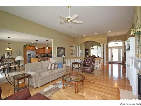 6305 Stonehaven Rdg, Springfield, IL 62711 photo 7