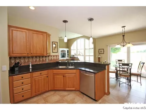 6305 Stonehaven Rdg, Springfield, IL 62711 photo 11
