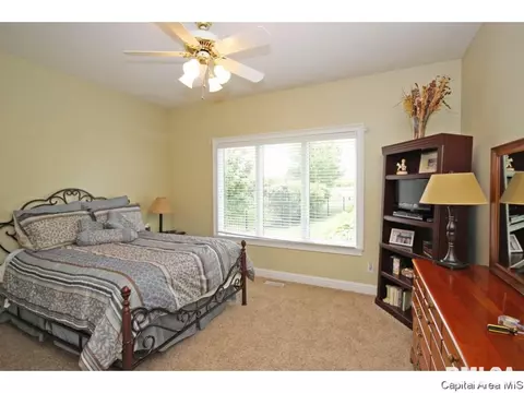 6305 Stonehaven Rdg, Springfield, IL 62711 photo 19