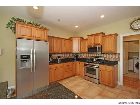 6305 Stonehaven Rdg, Springfield, IL 62711 photo 9