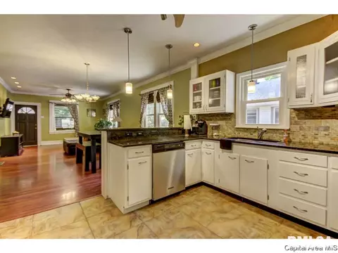1901 S Douglas, Springfield, IL 62704 photo 11