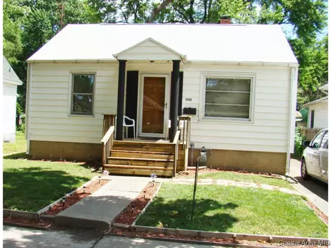 2342 S 12th St, Springfield, IL 62703 photo 1