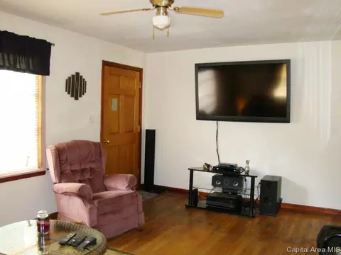 2342 S 12th St, Springfield, IL 62703 photo 3