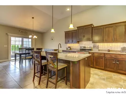 2713 Newcastle Ct, Springfield, IL 62712 photo 14