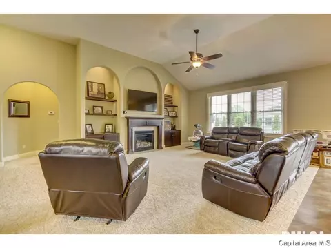 2713 Newcastle Ct, Springfield, IL 62712 photo 7
