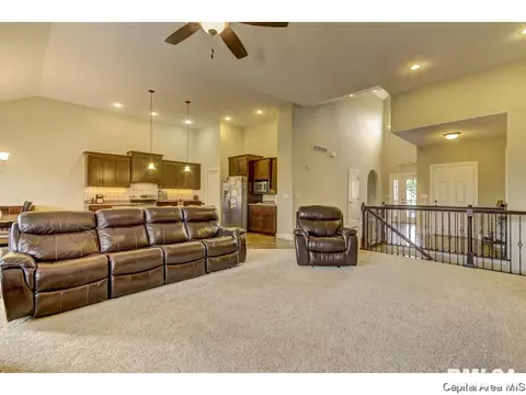 2713 Newcastle Ct, Springfield, IL 62712 photo 10