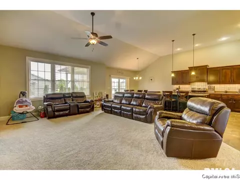 2713 Newcastle Ct, Springfield, IL 62712 photo 8